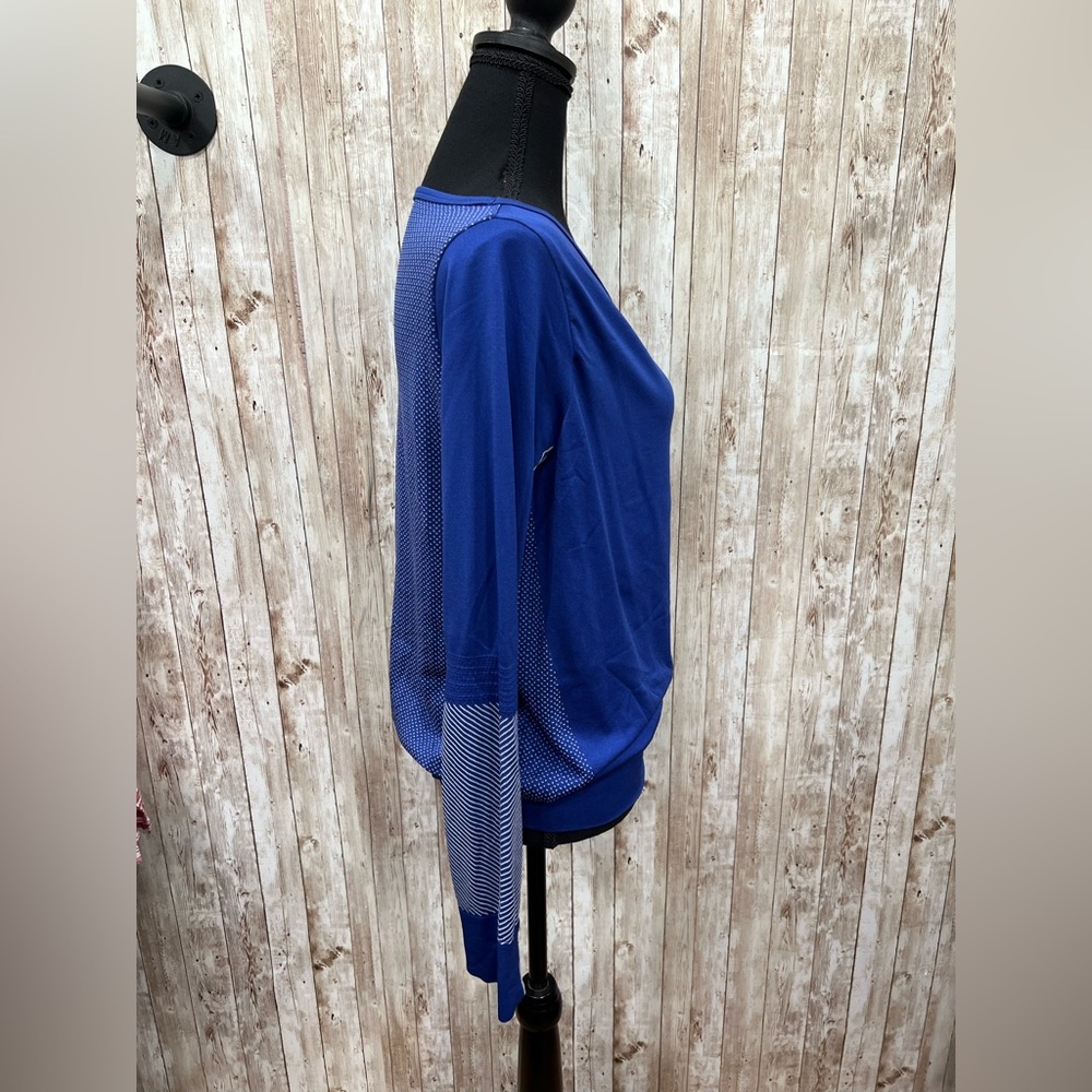 Nike Dri Fit Women's Top - Size L - Picture 2 of 5